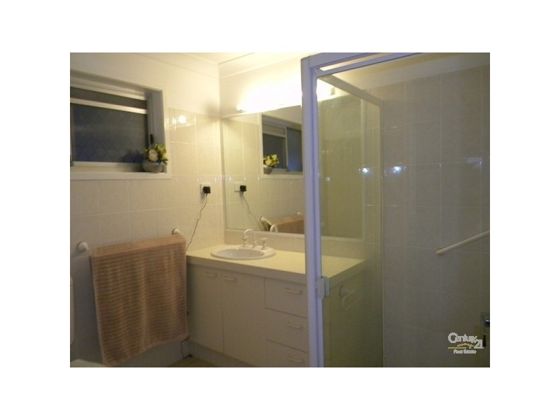 5 Firmin Court, Mermaid Waters QLD 4218