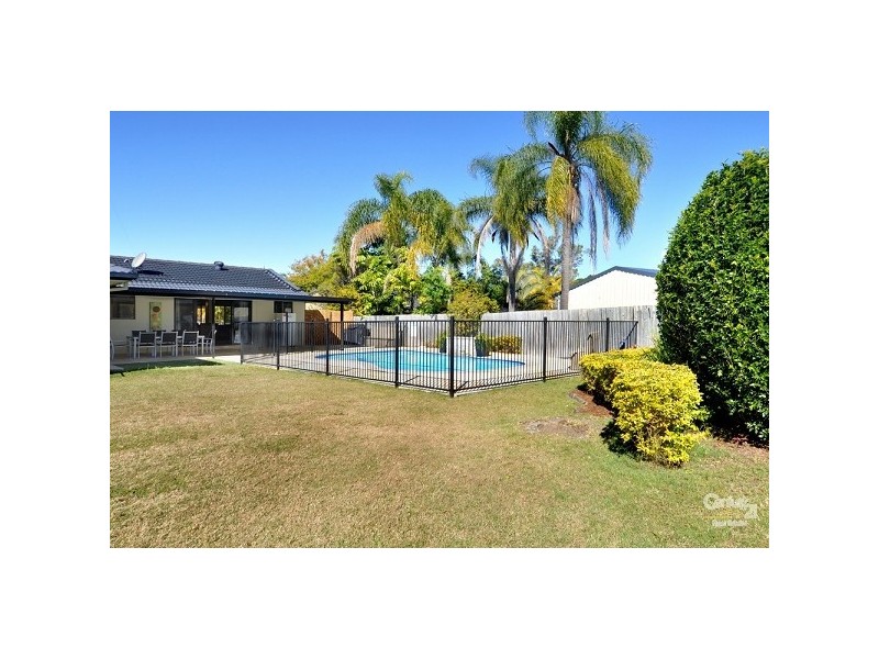 4 Splice Street, Mermaid Waters QLD 4218
