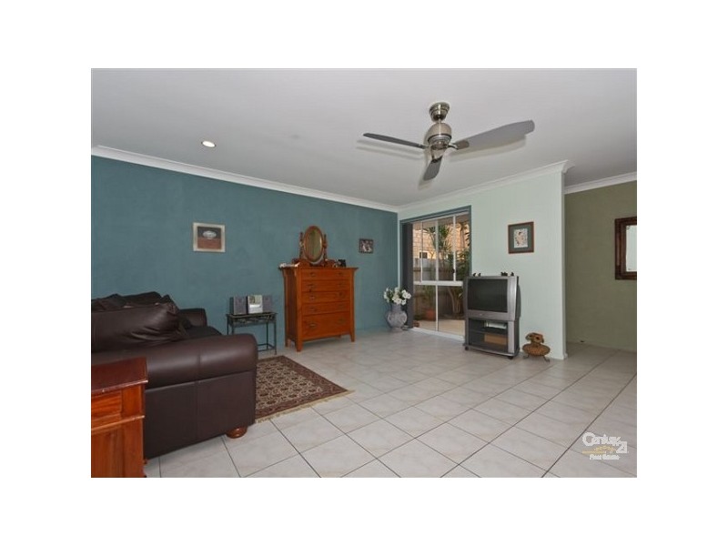 2/108 Nobby Parade, Miami QLD 4220