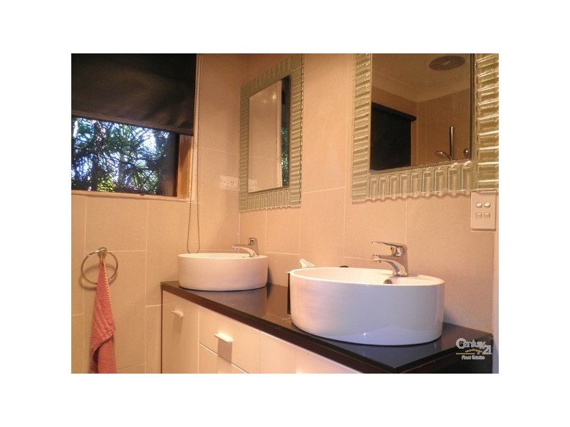 3/28 Wagtail Court, Burleigh Waters QLD 4220