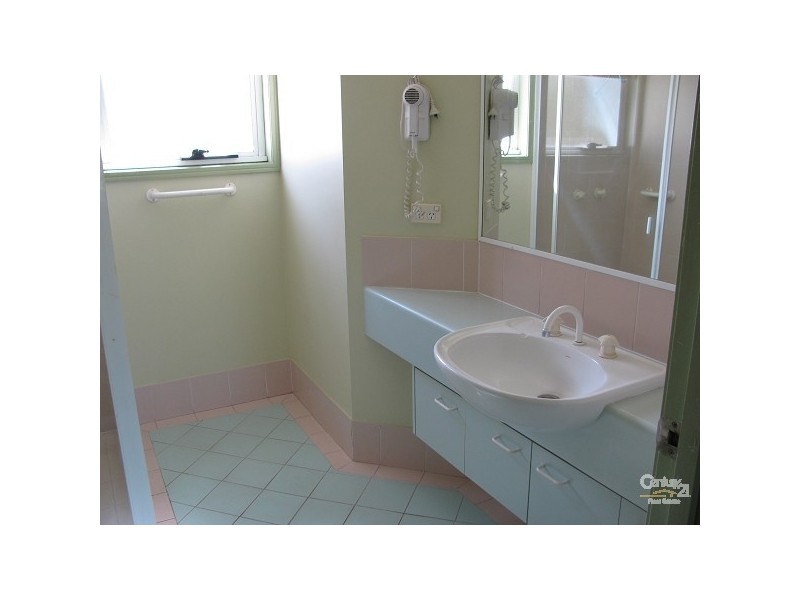 24/16 Crescent Avenue, Mermaid Beach QLD 4218