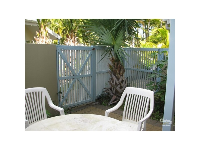 24/16 Crescent Avenue, Mermaid Beach QLD 4218