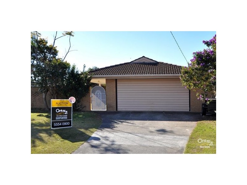 17 Kingfisher Crescent, Burleigh Waters QLD 4220