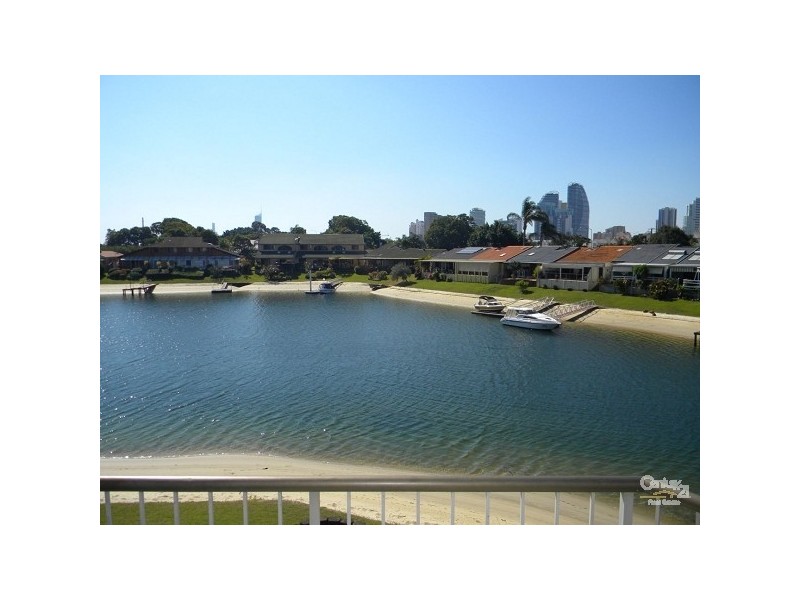 6/24 Aquila Court, Mermaid Waters QLD 4218