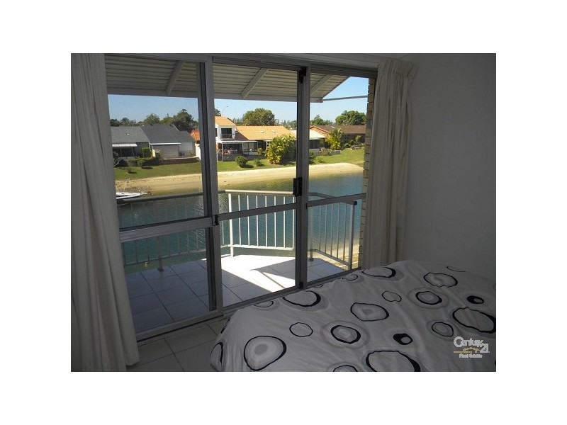 6/24 Aquila Court, Mermaid Waters QLD 4218