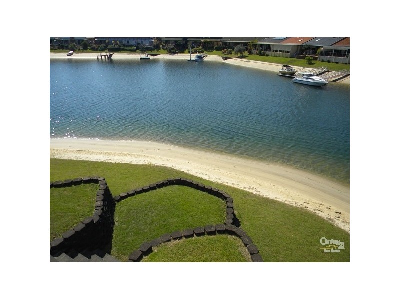 6/24 Aquila Court, Mermaid Waters QLD 4218