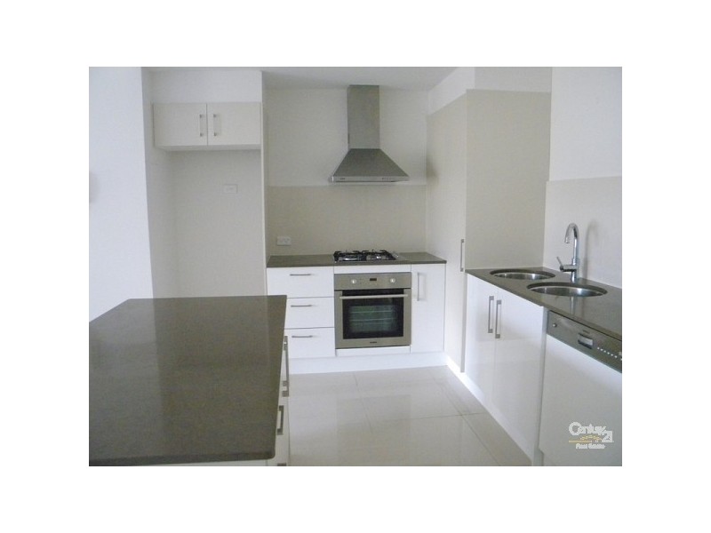 10/24-30 Tarcoola Crescent, Surfers Paradise QLD 4217