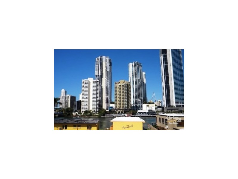 10/24-30 Tarcoola Crescent, Surfers Paradise QLD 4217