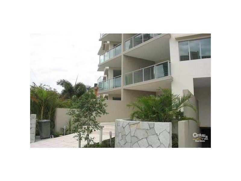 10/24-30 Tarcoola Crescent, Surfers Paradise QLD 4217