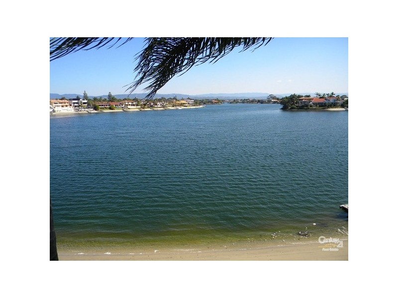 6/39 Duet Drive, Mermaid Waters QLD 4218
