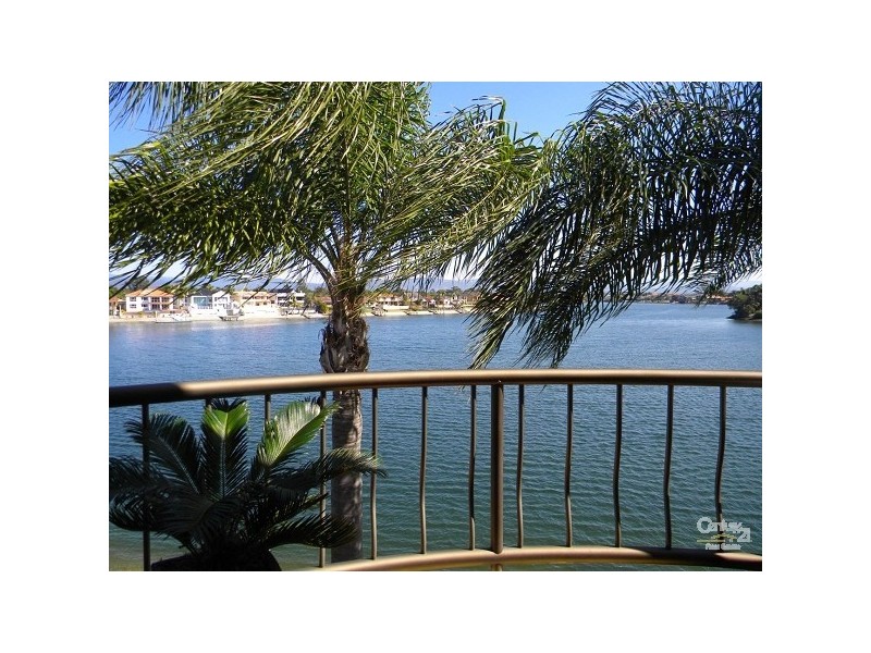 6/39 Duet Drive, Mermaid Waters QLD 4218