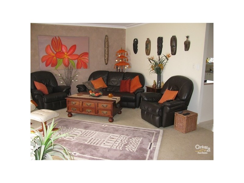 13 Bluejay Street, Burleigh Waters QLD 4220