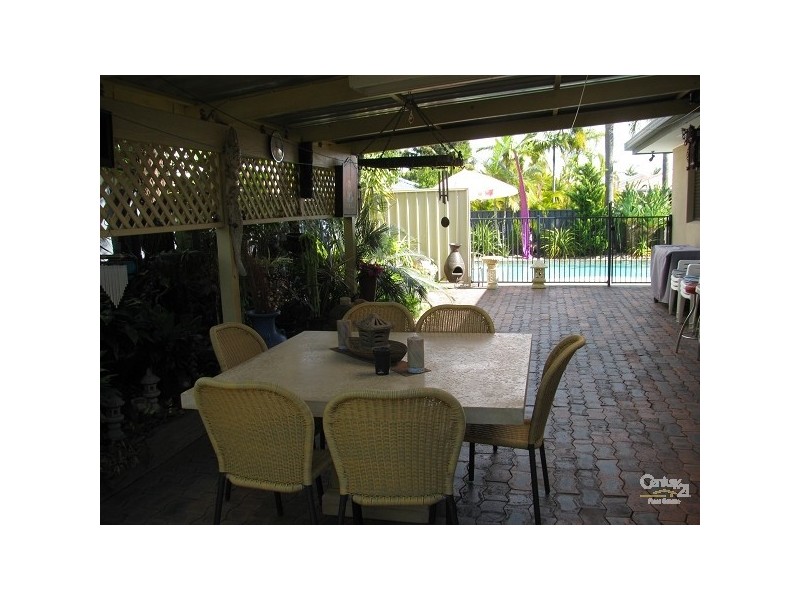 13 Bluejay Street, Burleigh Waters QLD 4220