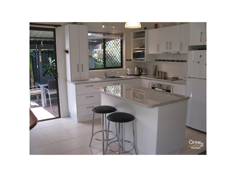 13 Bluejay Street, Burleigh Waters QLD 4220