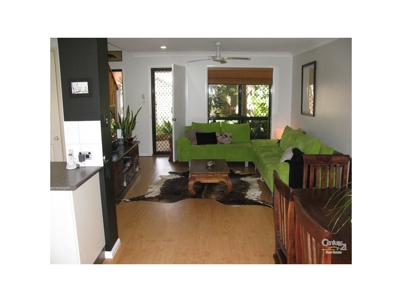 2/3 Karri Court, Burleigh Heads QLD 4220