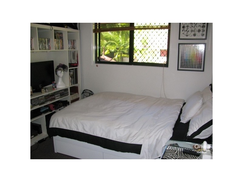 2/3 Karri Court, Burleigh Heads QLD 4220