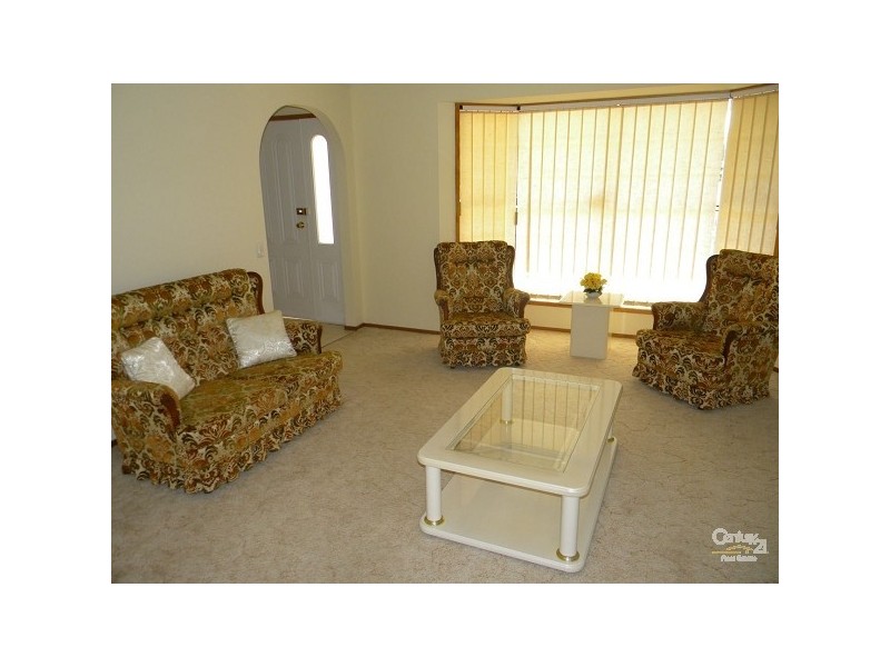 7 Salacia Avenue, Mermaid Waters QLD 4218