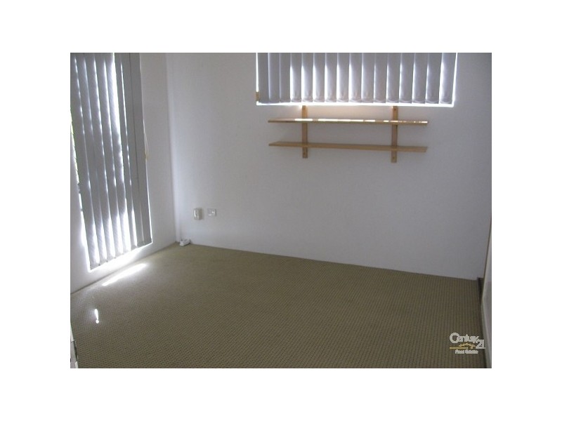 2/30 Duet Drive, Mermaid Waters QLD 4218