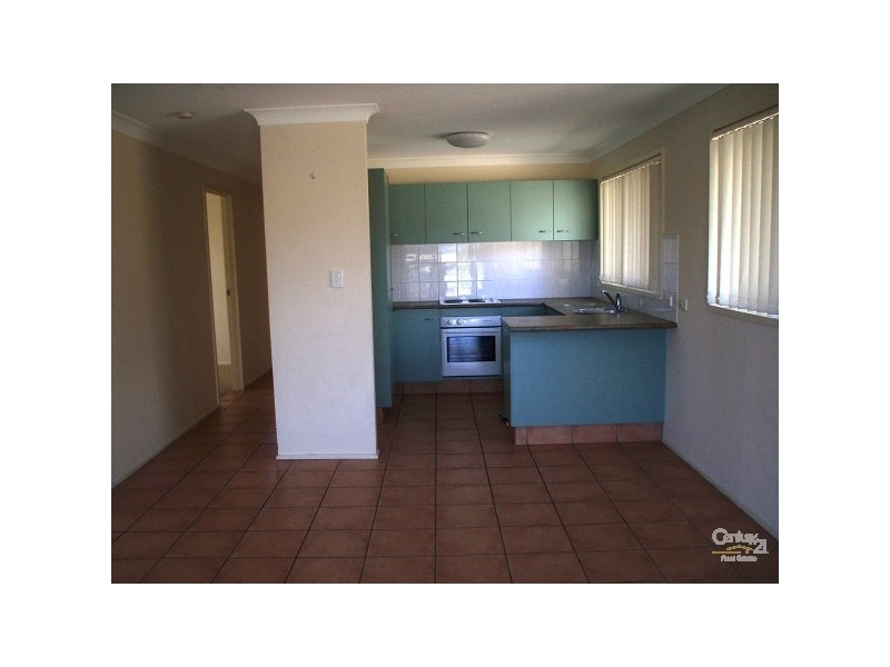 2/35 Albion Avenue, Miami QLD 4220