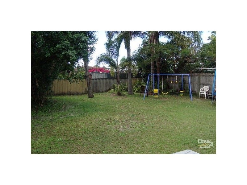 2/35 Albion Avenue, Miami QLD 4220