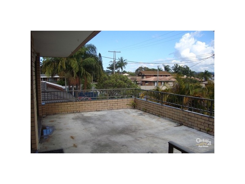 2/35 Albion Avenue, Miami QLD 4220