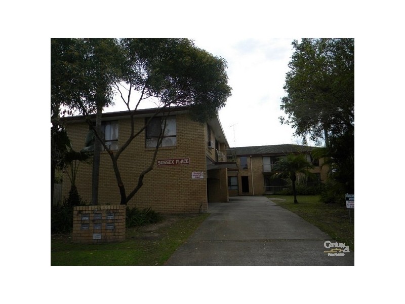 2/6 Angie Court, Mermaid Waters QLD 4218