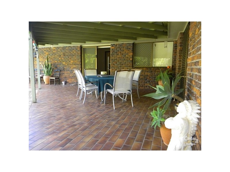 10 Normanby Street, Mermaid Waters QLD 4218