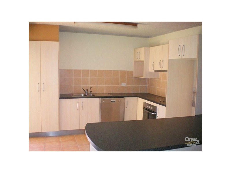 2/61 Hedges Avenue, Mermaid Beach QLD 4218