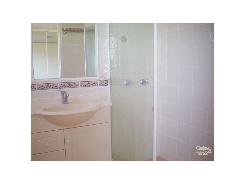 2/61 Hedges Avenue, Mermaid Beach QLD 4218