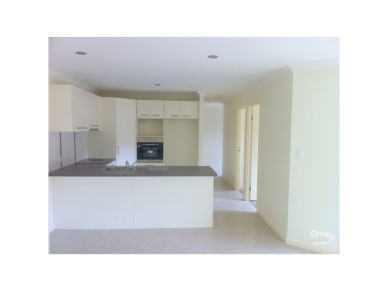 1/1 Fortescue Street, Pacific Pines QLD 4211