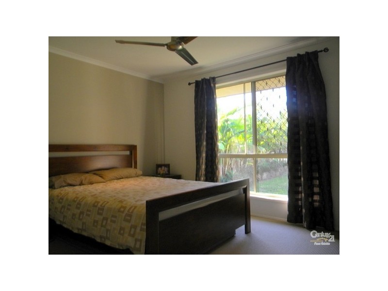 1/16 Orkney Place, Labrador QLD 4215