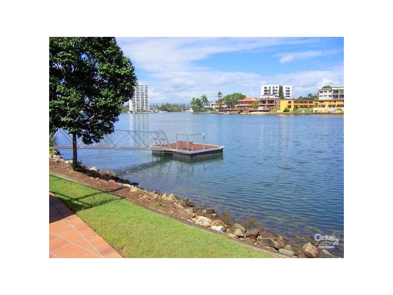 38/40 Ferny Avenue, Surfers Paradise QLD 4217