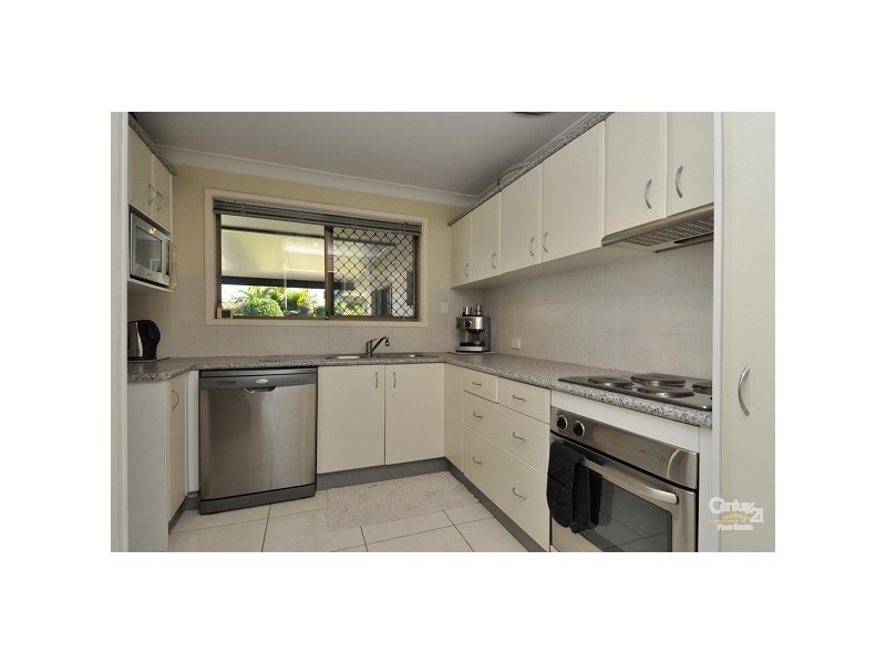 4 Splice Street, Mermaid Waters QLD 4218