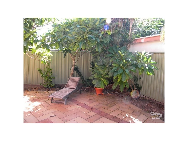 42a Messines Crescent, Miami QLD 4220
