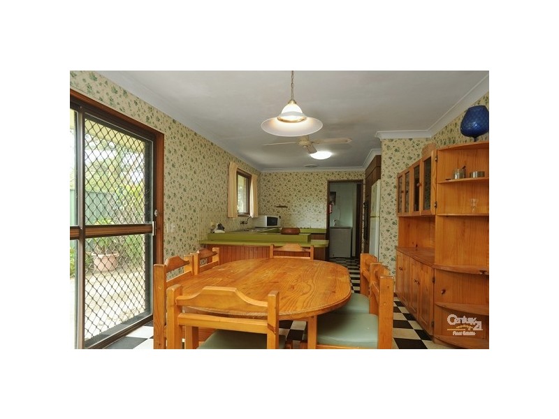 18 Koomooloo Court, Mermaid Waters QLD 4218