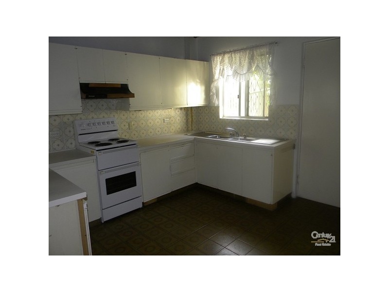 1/29  Peerless Avenue, Mermaid Beach QLD 4218