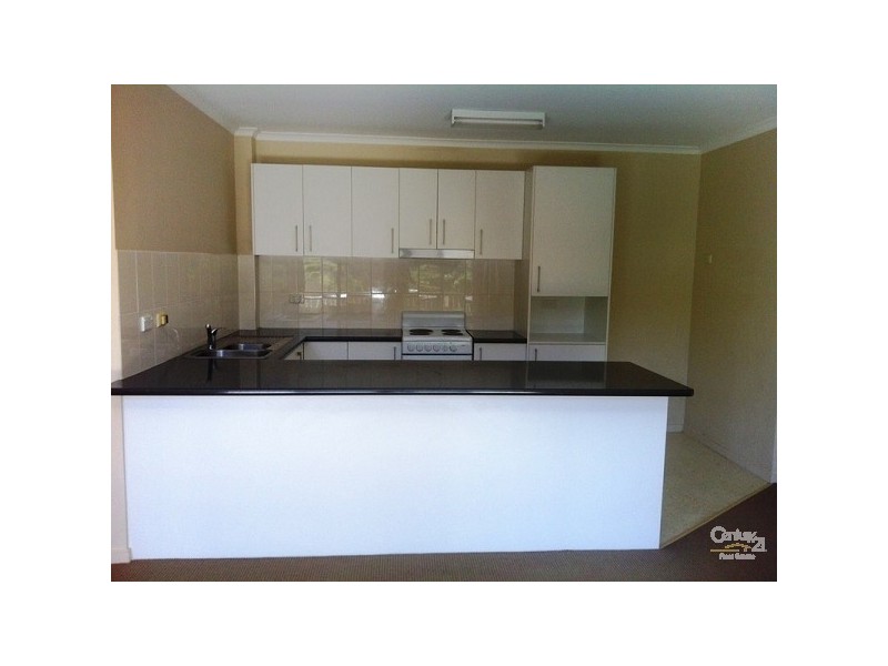 2/43 Chelsea Avenue, Broadbeach QLD 4218