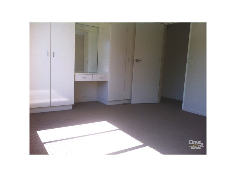 2/43 Chelsea Avenue, Broadbeach QLD 4218