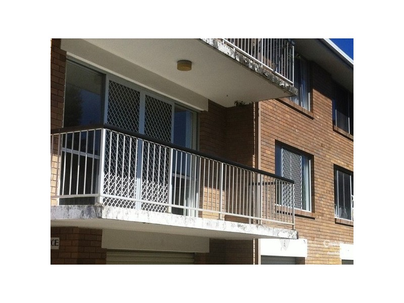 2/43 Chelsea Avenue, Broadbeach QLD 4218
