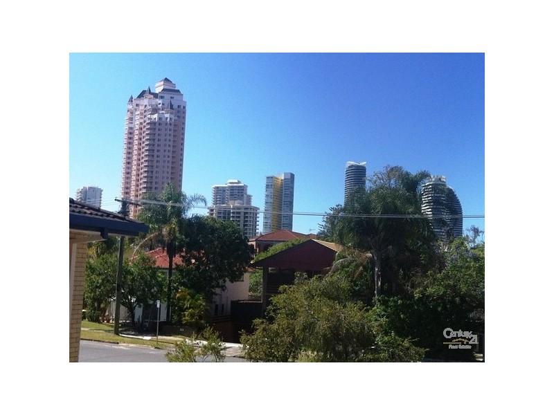 2/43 Chelsea Avenue, Broadbeach QLD 4218