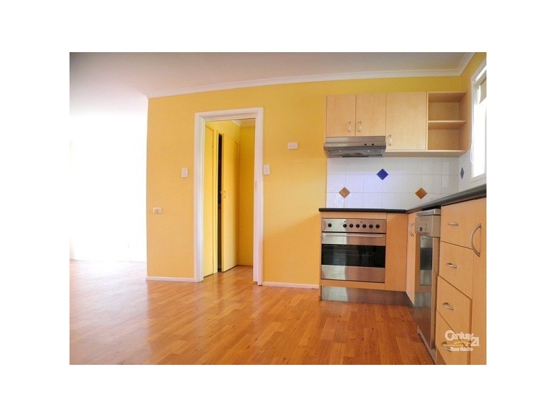 142 Bamboo Avenue, Benowa QLD 4217