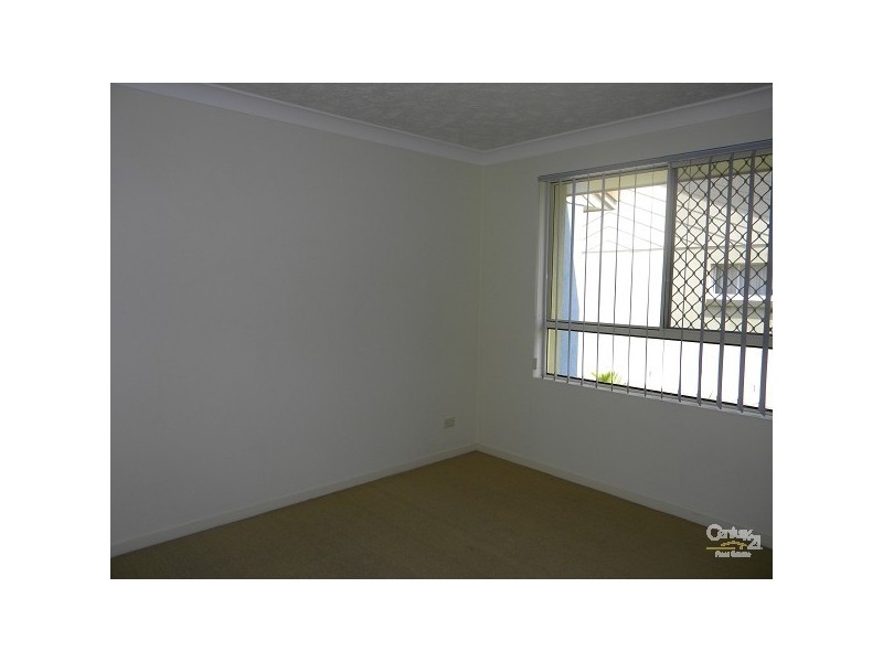 8/2-4 Mountainview Avenue, Miami QLD 4220