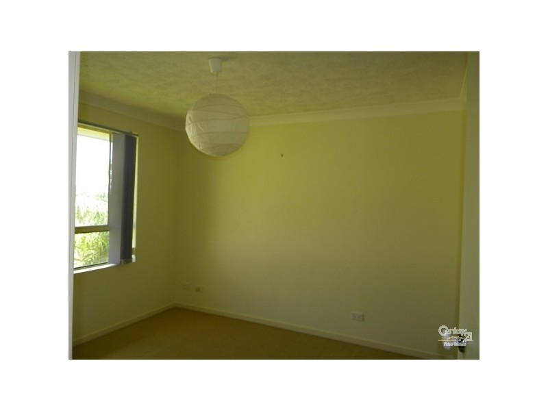 8/2-4 Mountainview Avenue, Miami QLD 4220