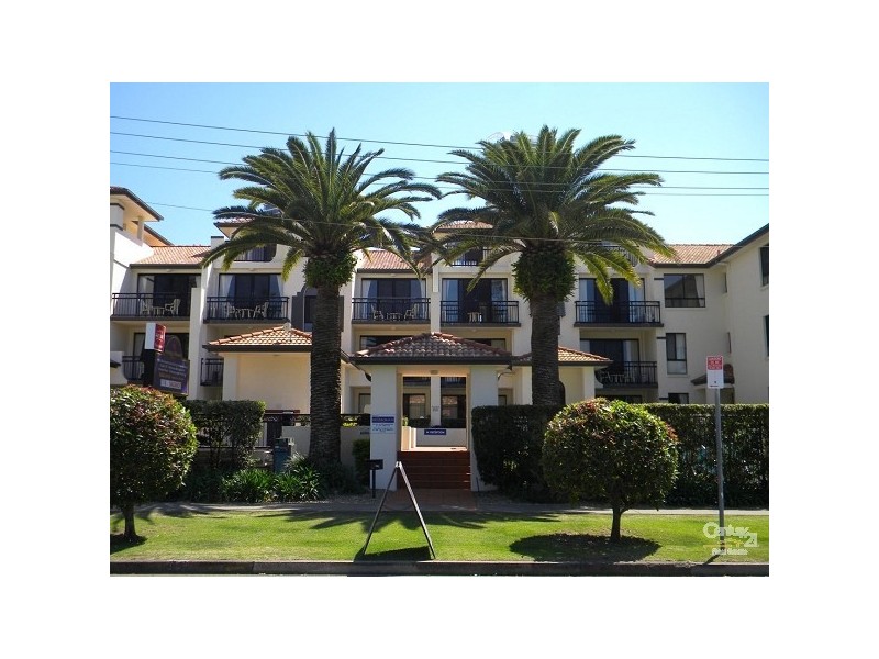 28/9 Margaret Avenue, Broadbeach QLD 4218