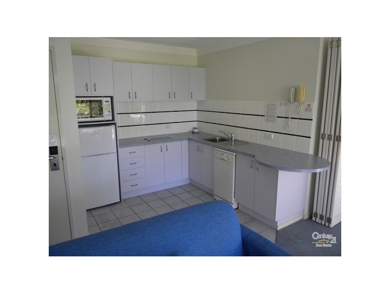 12/13 Anne Avenue, Broadbeach QLD 4218