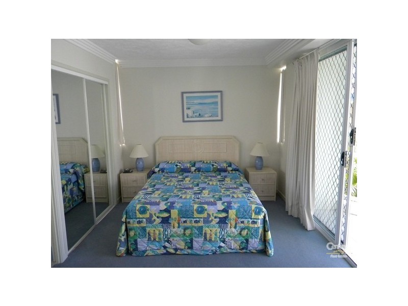 12/13 Anne Avenue, Broadbeach QLD 4218