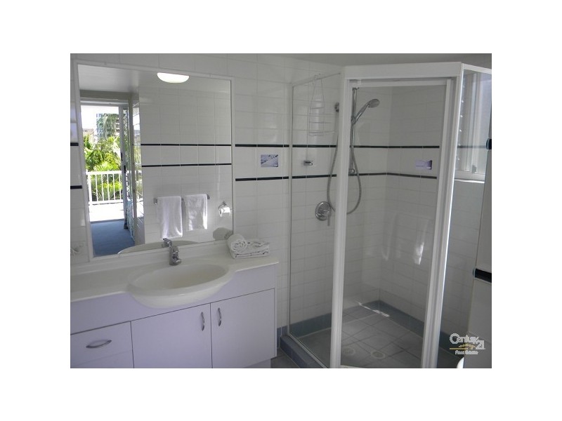 12/13 Anne Avenue, Broadbeach QLD 4218
