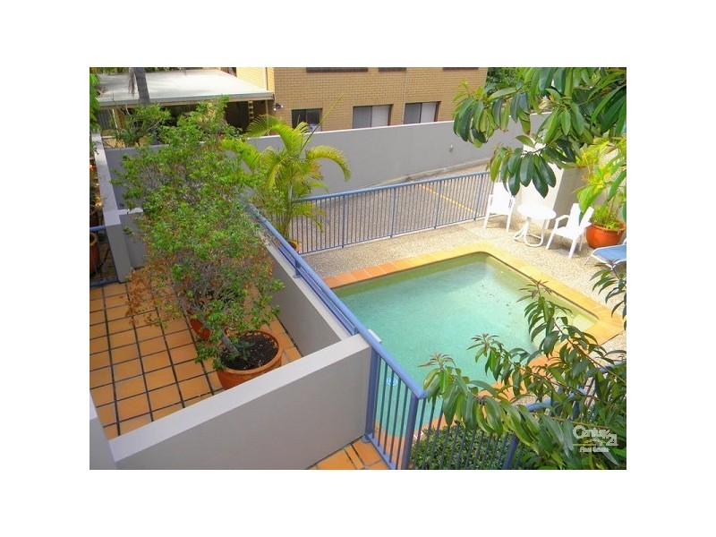 9/98-100 Petrel Avenue, Mermaid Beach QLD 4218