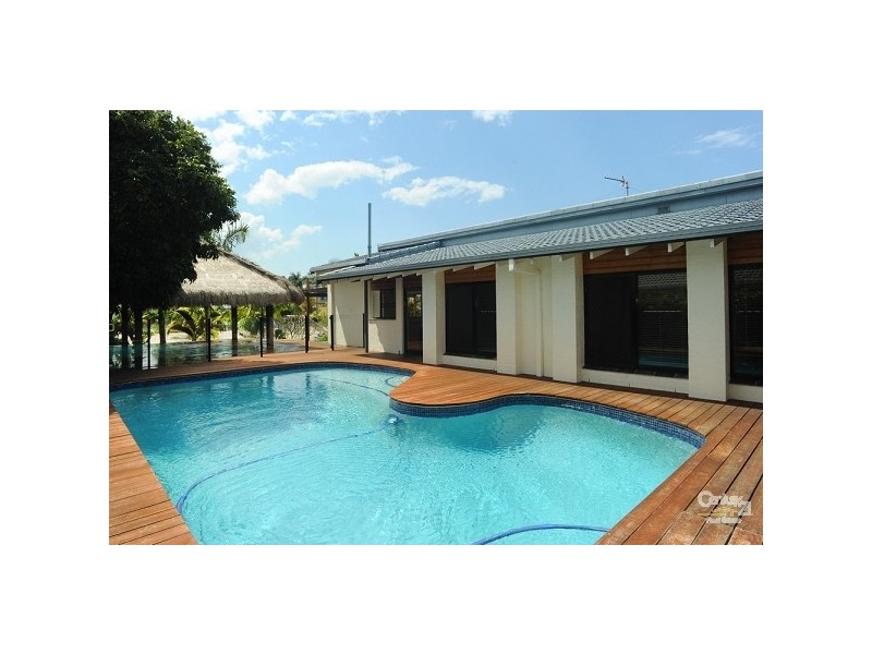 20 Gretel Avenue, Mermaid Waters QLD 4218