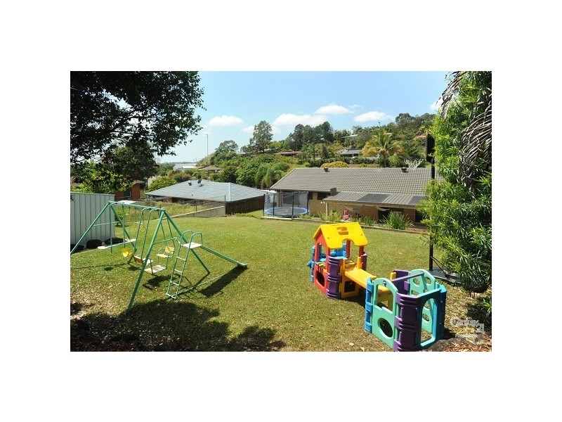 8 Cairngorm Street, Carrara QLD 4211